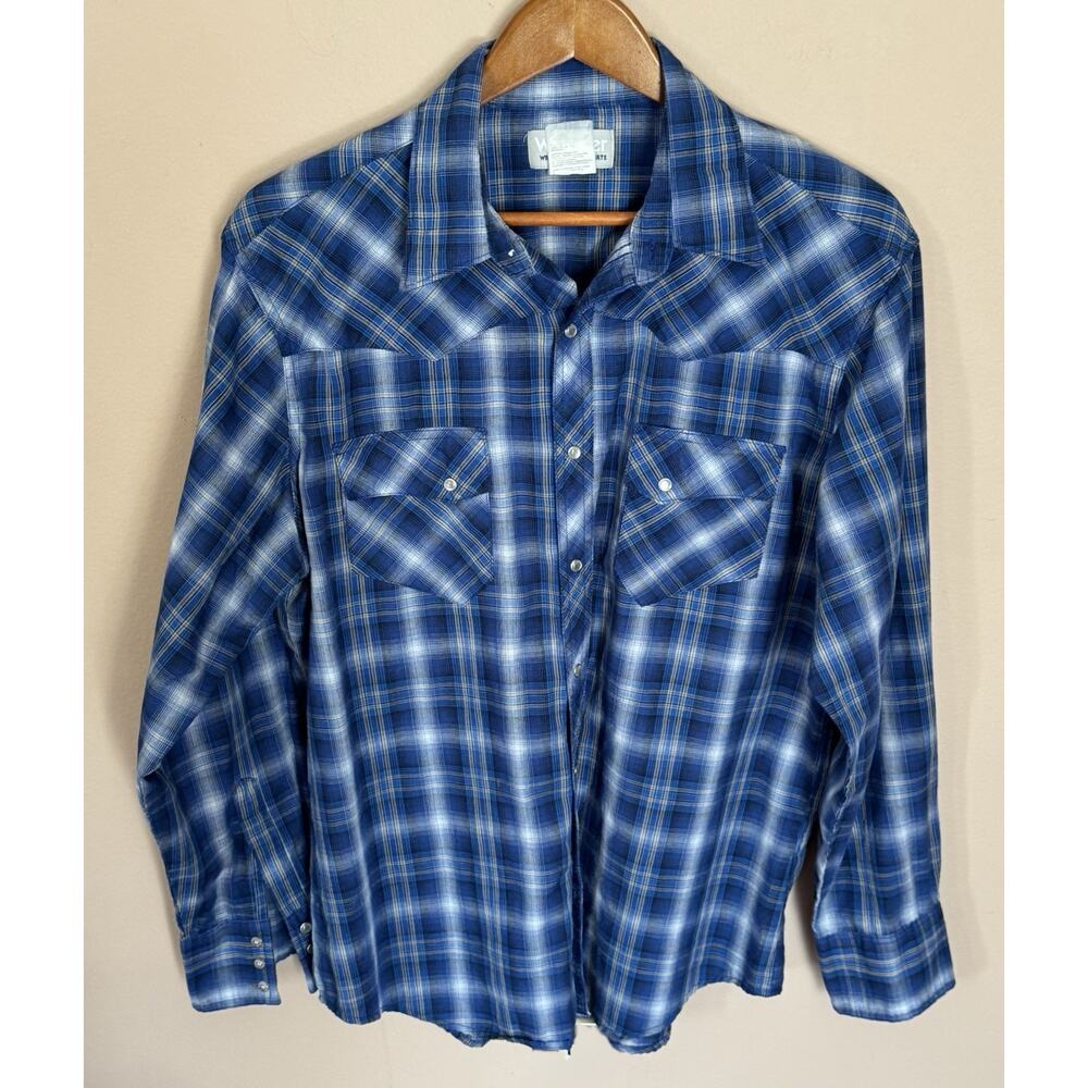 Men’s Wrangler Size L Blue Plaid Long Sleeve Western Pearl Snap Shirt